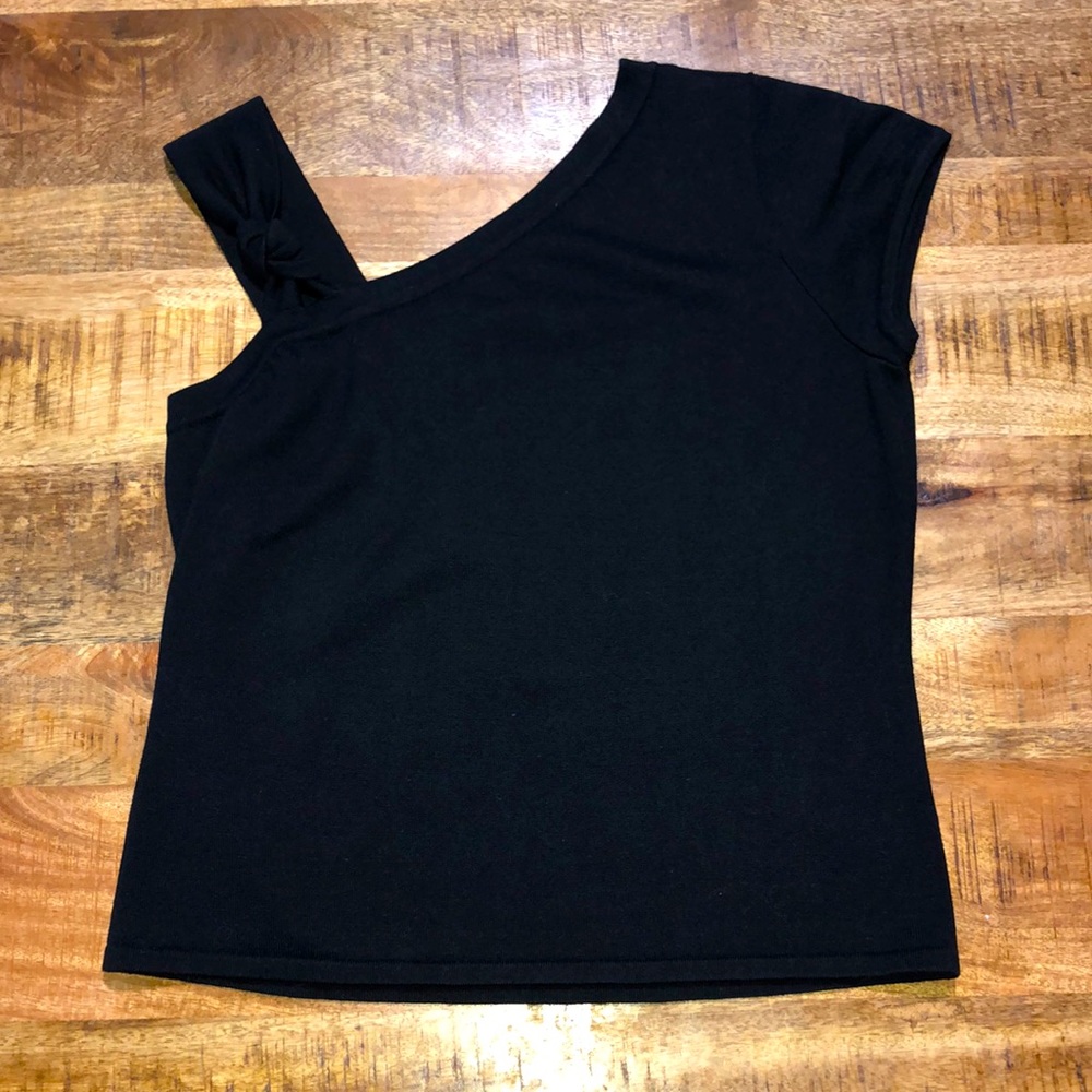 Irka asymmetrical top size large